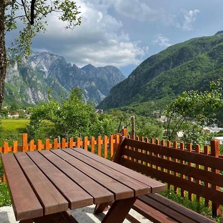 Bujtina Pllumi Theth Bed & Breakfast Exterior foto
