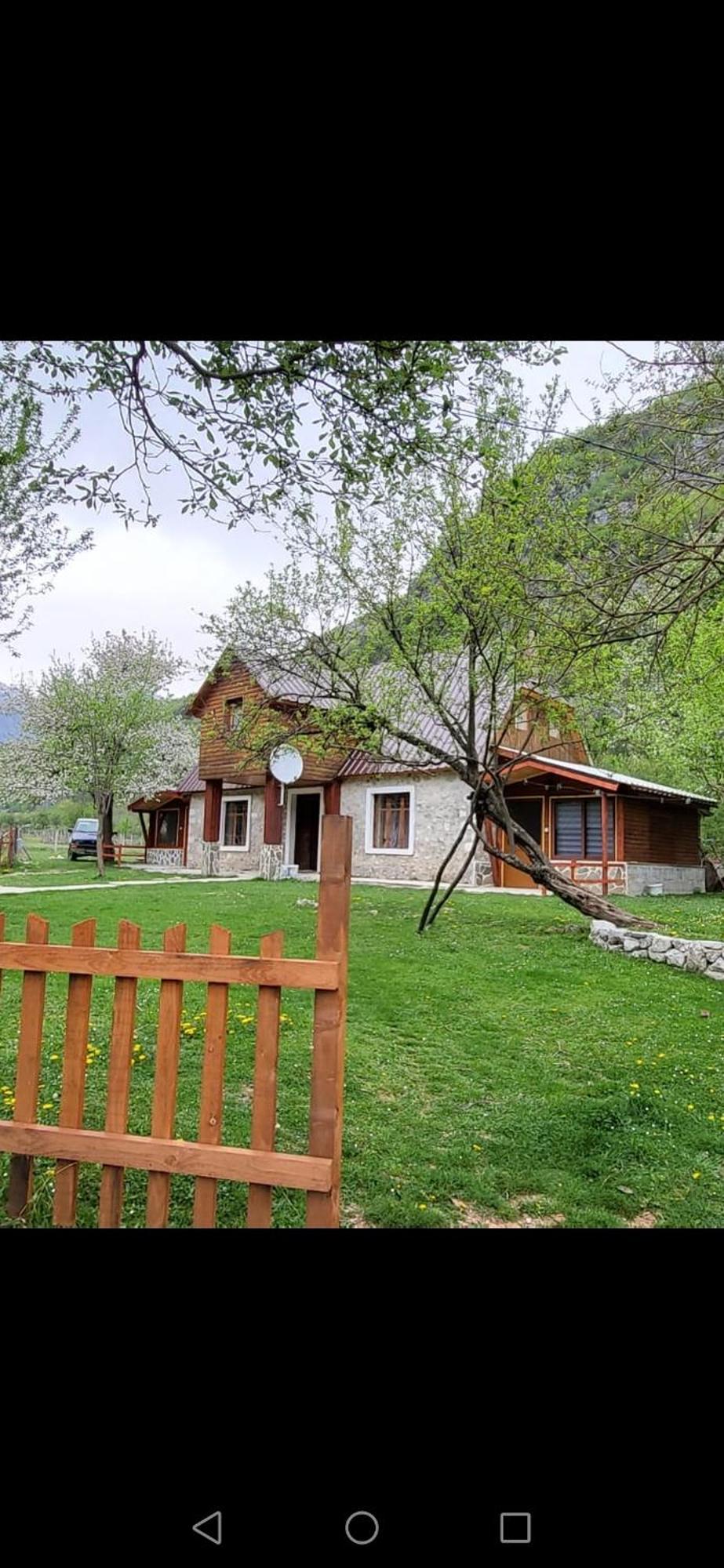 Bujtina Pllumi Theth Bed & Breakfast Exterior foto