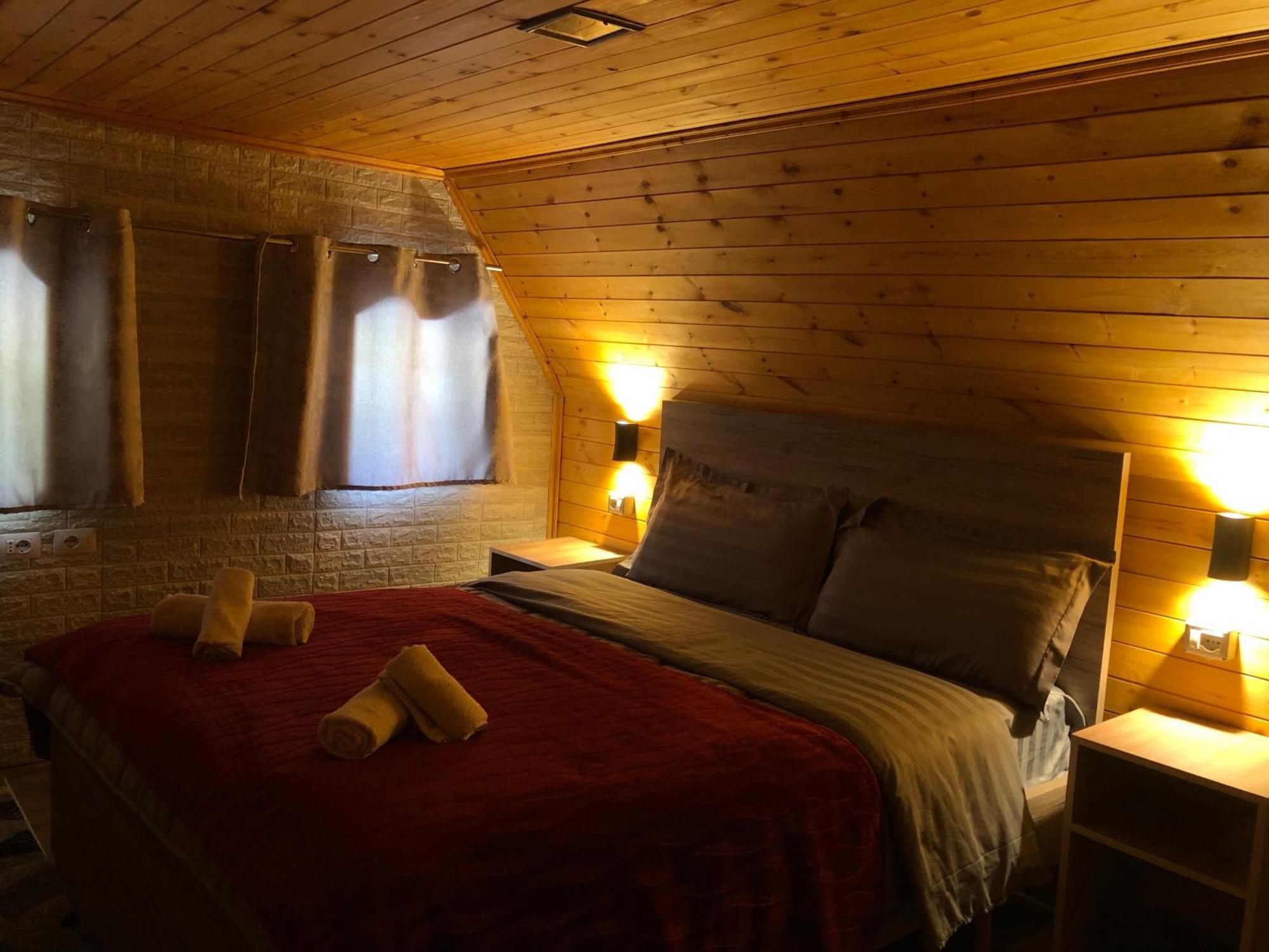 Bujtina Pllumi Theth Bed & Breakfast Exterior foto
