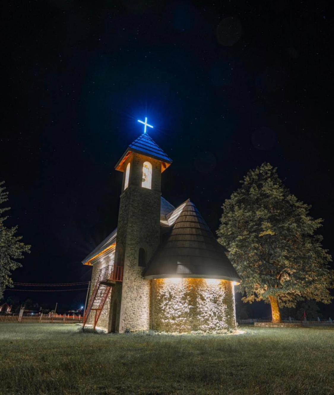 Bujtina Pllumi Theth Bed & Breakfast Exterior foto